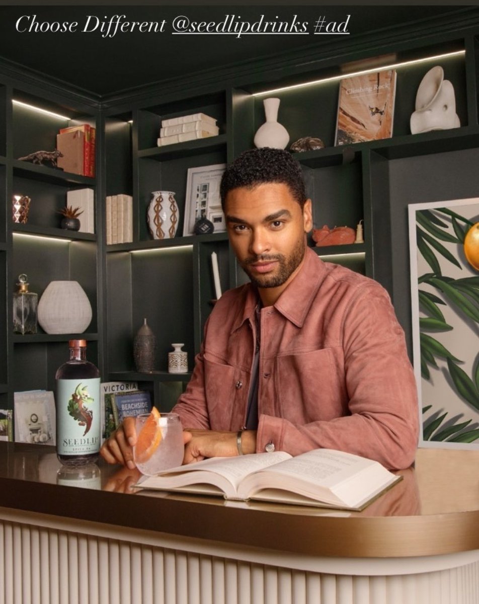 regejeanpage1fn's tweet photo. #AD Reimagine how you cocktail with @seedlipdrinks, the non-alcoholic spirit. #choosedifferent @regejean https://t.co/Ra7H7HQ0Sj