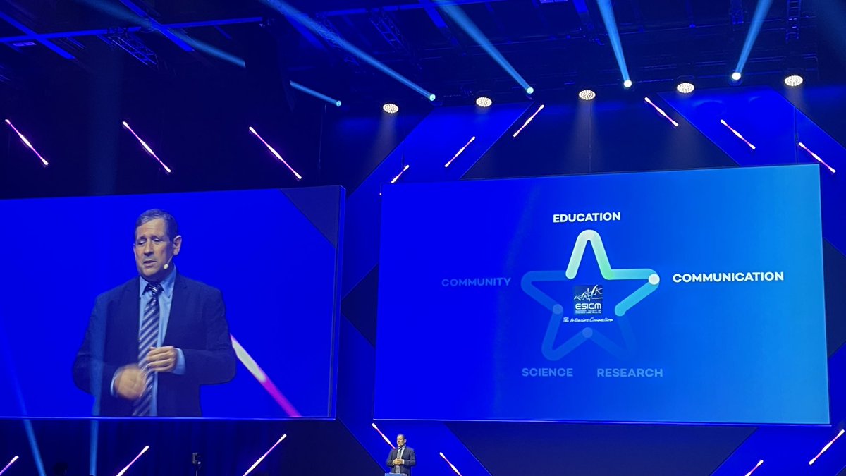 M Velia Antonini tweet media