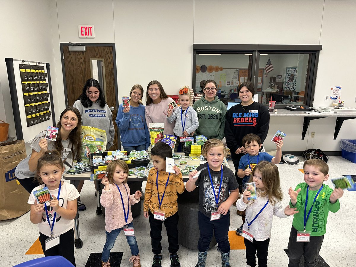 FacsNp's tweet photo. Thank you Lowes for the generous donation, we are excited to plant in Child Development and Culinary! 🪴 https://t.co/SG3rdqxUk8