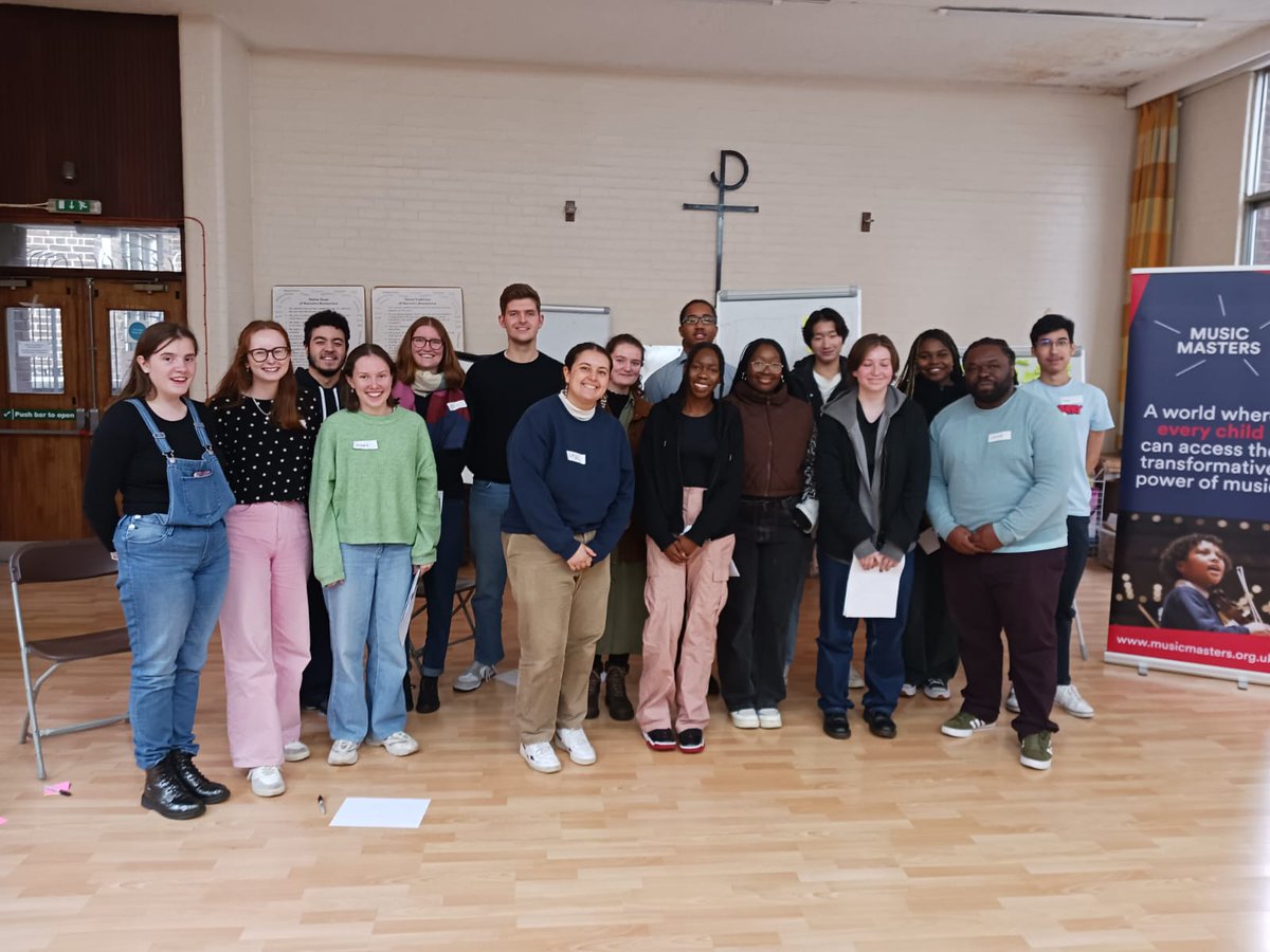 UKMusicMasters's tweet photo. An inspiring, explorative and captivating day with our Change Champions, getting ready for #changeathon ❤️🌈
Tomorrow, these Champions will collaborate with educators from across the country, identifying ways to break down the barriers so many young people face in music. https://t.co/WoEHmb9Zyp