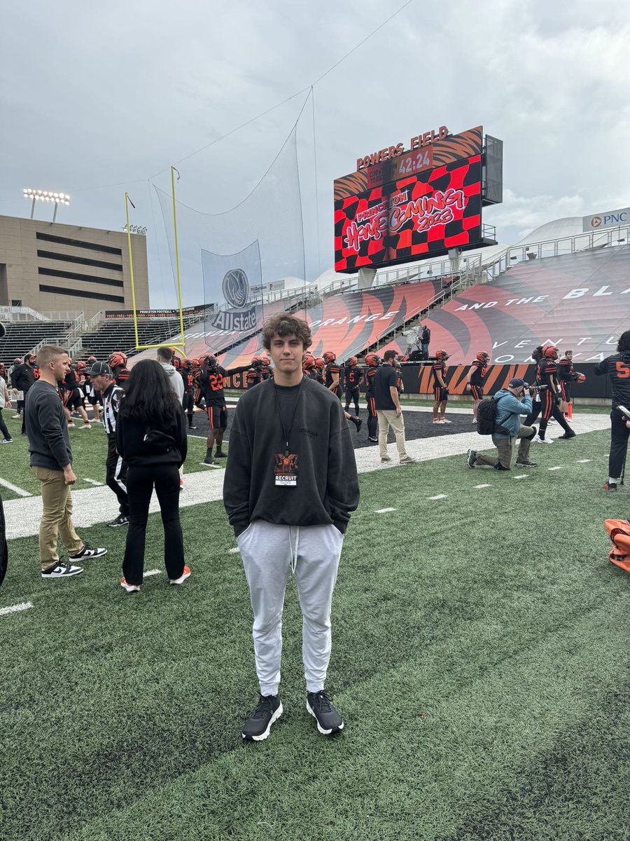 Had a great time in Princeton this weekend. Thank you <a href="/PrincetonFTBL/">Princeton Football</a>  for the visit.  

<a href="/CoachRosenbaum/">Mark Rosenbaum</a> <a href="/andrew_bertz/">Andrew Bertz</a> <a href="/coachehenderson/">EJ Henderson</a> <a href="/CoachBobSurace/">Bob Surace '90</a> <a href="/ChapfootballAZ/">Chaparral Football</a>