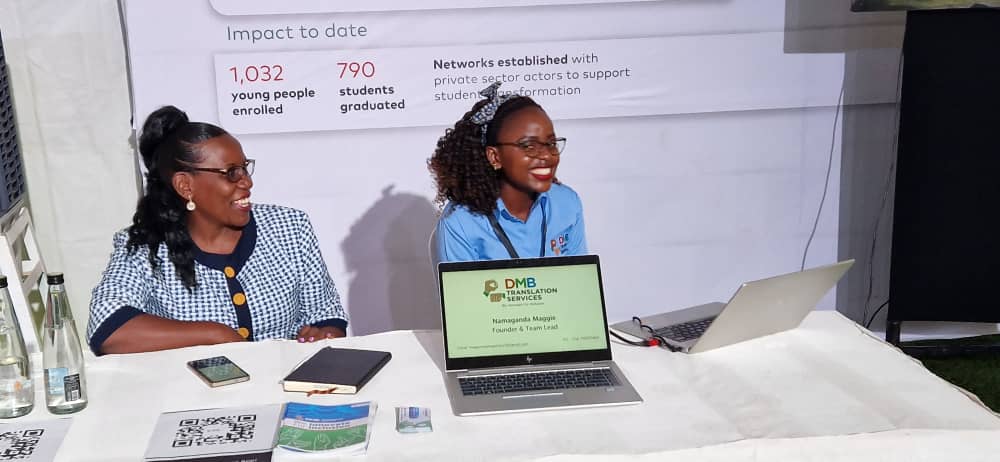 JustineNamaalwa's tweet photo. Today, the @MCFMakerere has been one of the @MastercardFdn Partners (in Uganda) that participated in the interaction with the @MastercardFdn Executive Committee, an event hosted at Serena Hotel. It was great to showcase one of the Young Entrepreneurs &amp; chat with partners. https://t.co/o6zlC0izlr