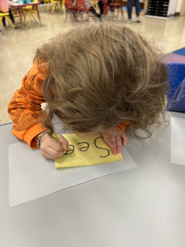 karleneann's tweet photo. Sight word practice in K! #bumpyboards #sounds
#scienceofreading @NicoleKNorris @JeffTessierBCPS https://t.co/dGp2X2dF2x