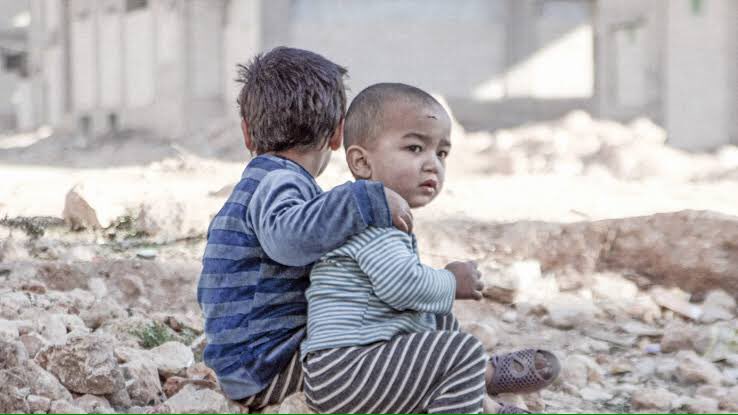 Growing up in a war zone causes a deep-rooted emotional scars &amp; permanently damages Kids’ brains ...

Conflict robs children of their safety, family &amp; friends, play &amp; routine essential for developing fully and learning effectively ...

🗣Wake up world ...
#MadWorld #StopMisery