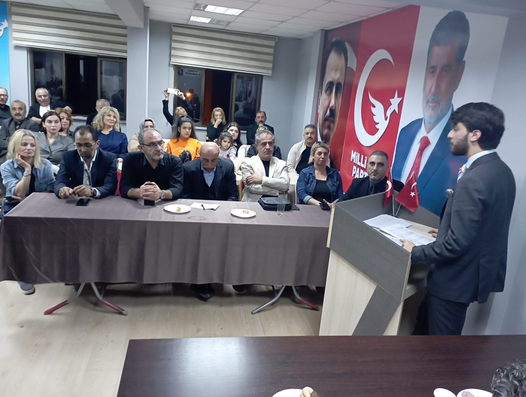 milliyolist's tweet photo. İstanbul İl Başkanlığı olarak Genel Başkanımız Remzi Çayır’ın katılımı ile birlikte İstanbul İl Divan toplantımızı gerçekleştirdik. Genel Başkanımız Remzi Çayır ve İl Başkanımız Av. Gökalp Kutsal teşkilatlarımıza, ülkemize ve gündeme dair açıklamalarda bulunmuştur. https://t.co/N9y3Z4TMwk