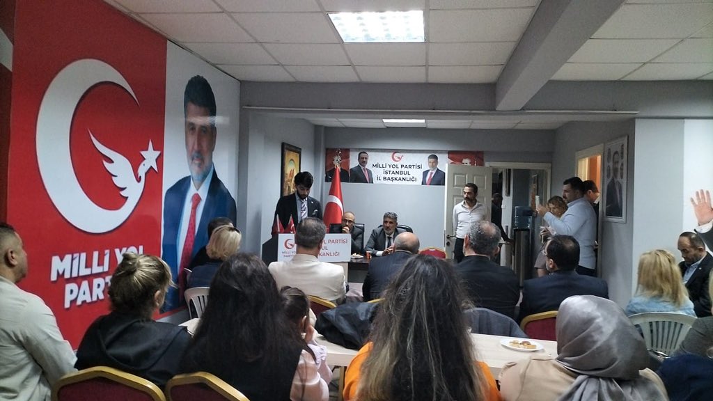 milliyolist's tweet photo. İstanbul İl Başkanlığı olarak Genel Başkanımız Remzi Çayır’ın katılımı ile birlikte İstanbul İl Divan toplantımızı gerçekleştirdik. Genel Başkanımız Remzi Çayır ve İl Başkanımız Av. Gökalp Kutsal teşkilatlarımıza, ülkemize ve gündeme dair açıklamalarda bulunmuştur. https://t.co/N9y3Z4TMwk