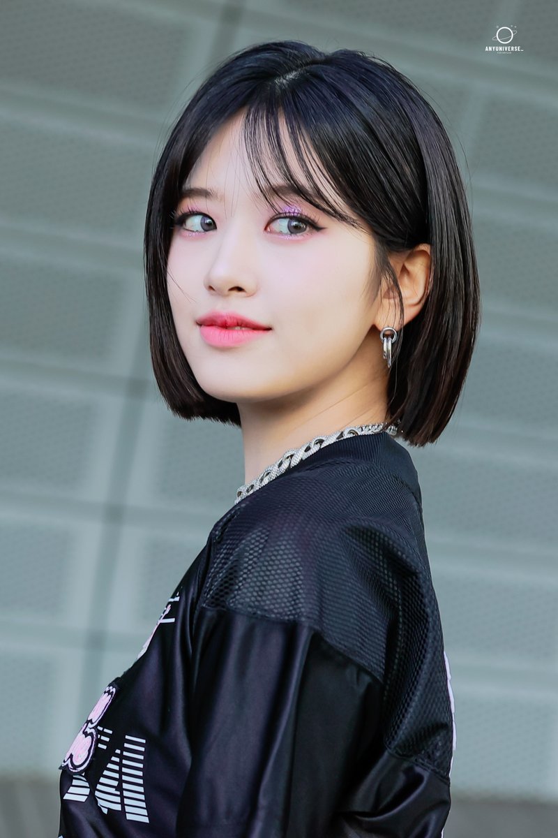 231021 천사야🧚🏻‍♀️🖤

#안유진 #아이브 #ANYUJIN #IVE