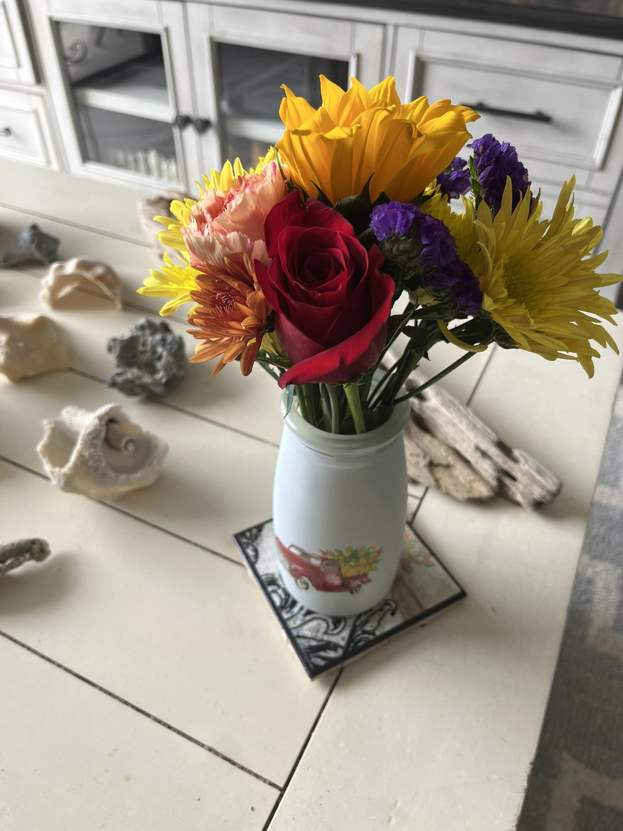 ‘Just because’ flowers are the best!!