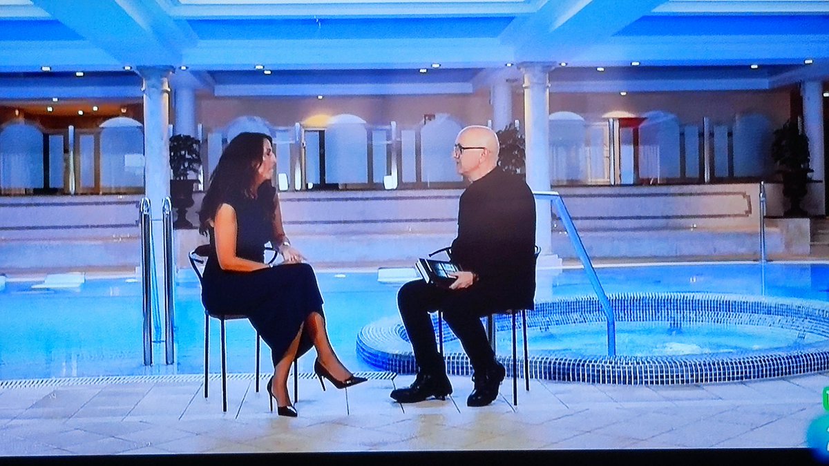 📚 Muchas gracias <a href="/PaginaDosRTVE/">Página Dos</a> por esta maravillosa entrevista sobre #LosInocentes. El montaje ha sido fantástico y me ha hecho especial ilusión que saliese Pilar Guillén. 
Y sí, todo el mundo debiera leer "El Conde de Montecristo", qué gran historia. 
planetadelibros.com/libro-los-inoc…