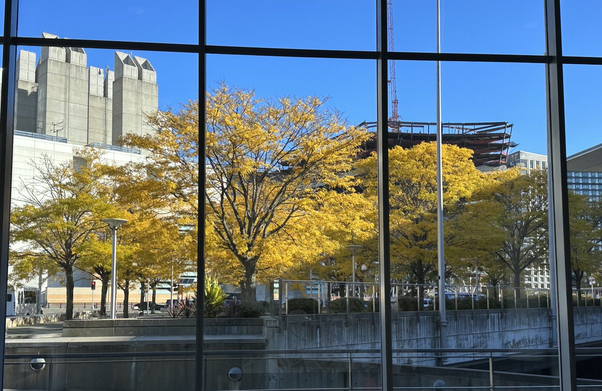 It definitely looks like fall here at @MassConvention for the @AmCollSurgeons Clinical Congress! We hope you've enjoyed a Monday filled with great sessions and lots of new knowledge! #UABatACS2023 #ACSCC2023