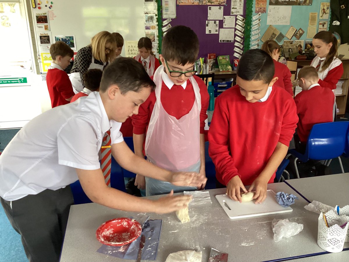 StAnnesKnowsley's tweet photo. Year Six enjoyed baking bread with Mrs Bannister- learning about micro organisms and observing the reaction when yeast is mixed with water #SacpskScience https://t.co/Nic3smb4Bk