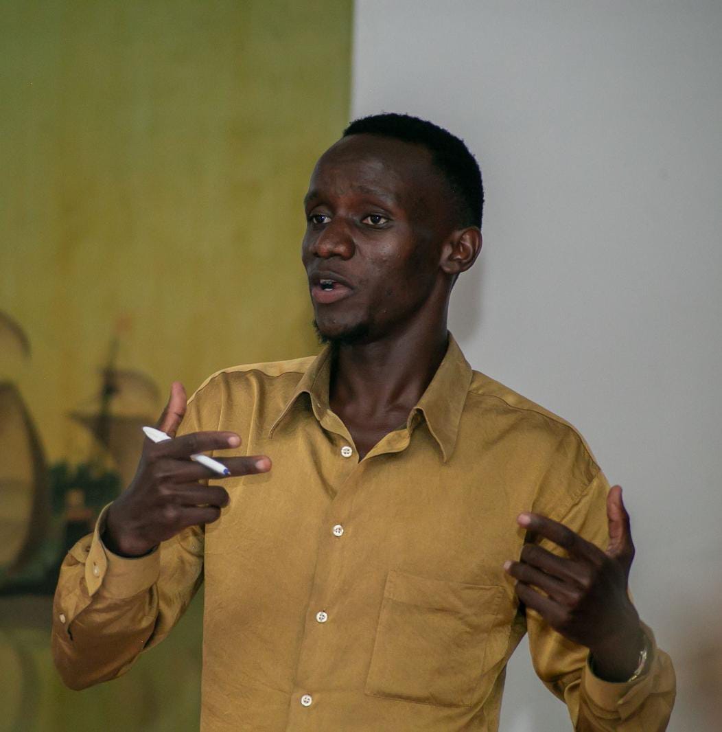 front_fef's tweet photo. When you make commitment you build hope, you keep it, you build Trust.
It was Great Engaging Political parties Youth leaders on #PublicSpeaking and #SpeechPresentation at Continental hotel @MombasaCountyKe . https://t.co/Tyk5hz52v1
