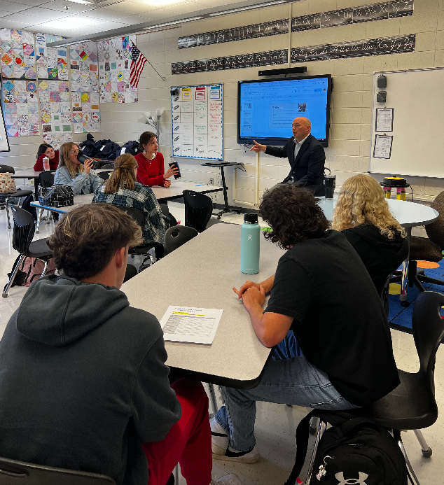 Today, Dr. Eric Wilken visited Mrs. Baxter's Educational Internship Program class at WHS to answer questions about being a Superintendent! The students asked great questions and shared their plans after graduation, including Barber School, Pre-Law, Firefighting and Education!