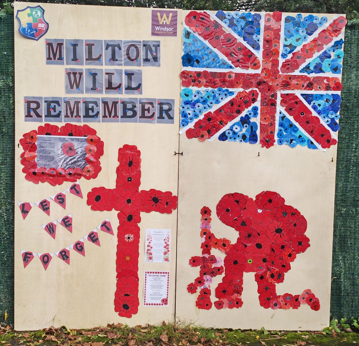 milton_primary's tweet photo. 🌺 Milton Will Remember 🌺

🌺 On the 11th hour of the 11th Day of the 11th Month, we will Remember you. 🌺 

🖤 Let us come together to honor and pay tribute to the brave souls who sacrificed their lives for our freedom. 🖤 

#RemembranceDay #LestWeForget https://t.co/L5wpaVkdzU