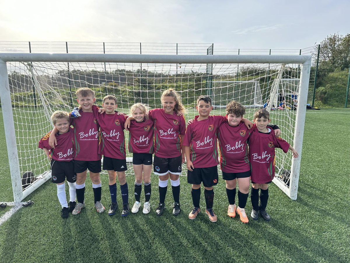 Cafodd dîm pêl droed yr ysgol ddiwrnod arbennig yng nghystadleuaeth pêl droed Actif heddi yn Llanelli. ⚽️
Ymdrech wych gan bawb. 
#unigolioniachahyderus