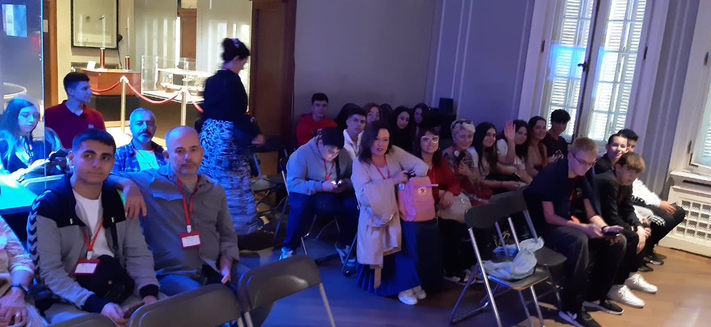 GLOBE Media Literacy World tweet media