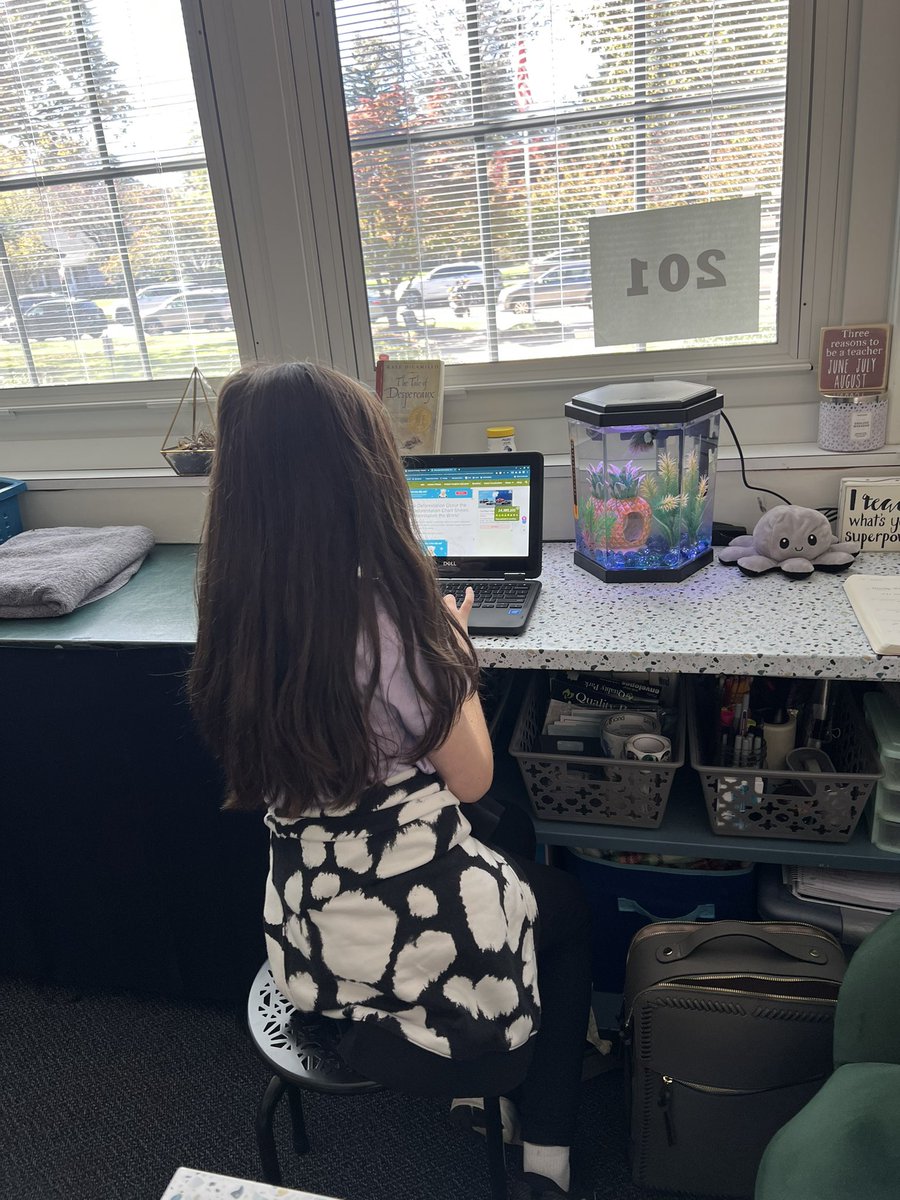 Ms. Mueller tweet media