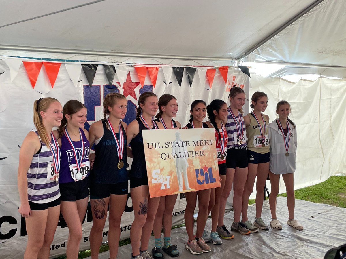 magwestxc's tweet photo. Congrats to these two for a great performance at Regionals today!!

Valerie Haros finished 6th overall and qualified for the State Meet!!!

Brandon Lopez finished off a spectacular season with a 22nd place finish out of 181 runners https://t.co/qpQHzVqrI2