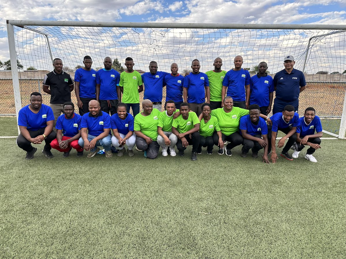 CoachSifiso's tweet image. This weekend @DreamfieldsP hosted a level 1 netball coaching course done by Lizelle Erasmus from Netball SA and football workshop by Cameron Cox in Mafikeng. It was great contributing to the growth of the coaches in their respective codes. Honoured to have been part of this. ❤️😎