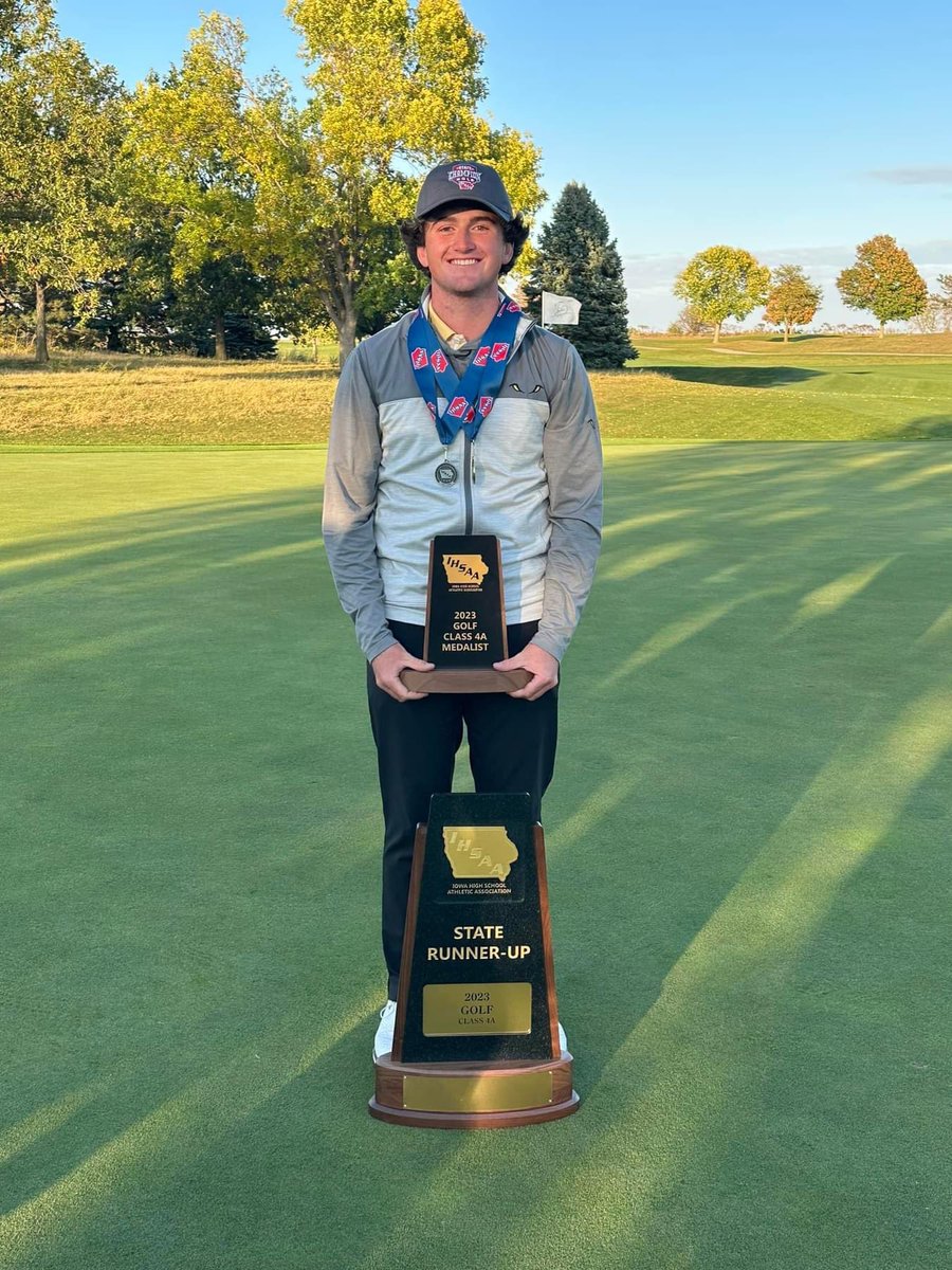 JCSD_Golf's tweet photo. IA POTY 4A: Owen Howe, Sr. - Johnston - Both 1st team All-Tournament &amp; 1st team All-State Fall ‘23, finished season ranked #10 w/ a 37.38 avg., Ind.  State Championship at Otter Creek GC in Ankeny with a 2 day total of even par 142!! Congrats to Owen Howe- IA Player of the Year! https://t.co/vzF1FROpoP