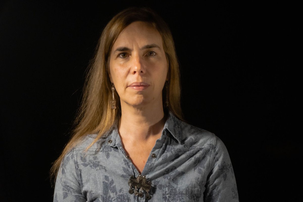 UctAntropologia's tweet photo. Conferencia de Dra. Ana Ramos, quien nos presentará: “Los desafíos del trabajo #antropológico en el siglo XXI. Memorias en lucha, derechos bajo sospecha e investigación colaborativa”. Jueves 26 de octubre a las 15.00 hrs. Auditorio H1, Campus San Francisco https://t.co/QyUruNeBfJ