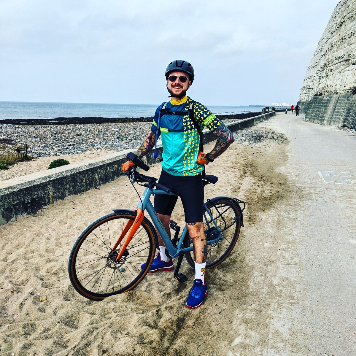Oliver & Fox The Cat 🦊 (@oliversbrighton) on Twitter photo In honour of the <a href="/BHSamaritans/">Brighton Samaritans</a> 70th anniversary I'll be cycling over 70 miles from #London to #Brighton on 02/11/23 🚲
On 2nd November 1953 Chad Varah answered the first ever call on his lifesaving helpline at the <a href="/StStephenEC4N/">St Stephen Walbrook</a> 📞
To donate visit samaritans.org/branches/brigh… 💚 In honour of the <a href="/BHSamaritans/">Brighton Samaritans</a> 70th anniversary I'll be cycling over 70 miles from #London to #Brighton on 02/11/23 🚲
On 2nd November 1953 Chad Varah answered the first ever call on his lifesaving helpline at the <a href="/StStephenEC4N/">St Stephen Walbrook</a> 📞
To donate visit samaritans.org/branches/brigh… 💚