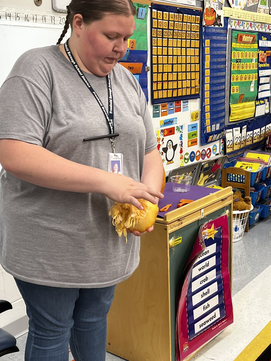 Our ESL teacher is showing our class the parts of a pumpkin #BelieveInFlc