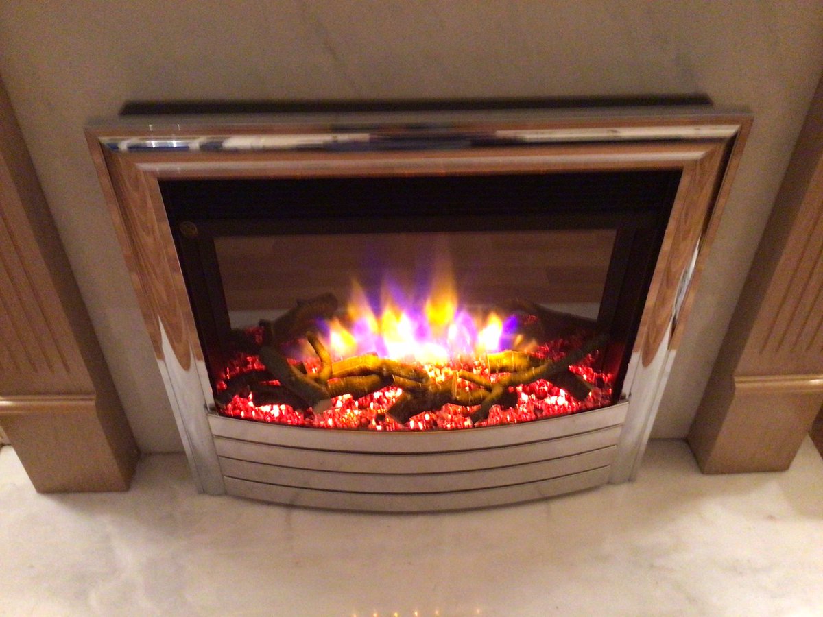 sandymb1956's tweet photo. Big thanks #Firegroup #StenhouseMillWynd #Edinburgh for your service,from 1st contact showroom (no hard sell),accurate bespoke measurement few wks ago,installation new fire today,due to Baxi removed,new gas boiler located in another room.Clean thorough work.Very professional 👏👏 https://t.co/s3T6i9OQfg