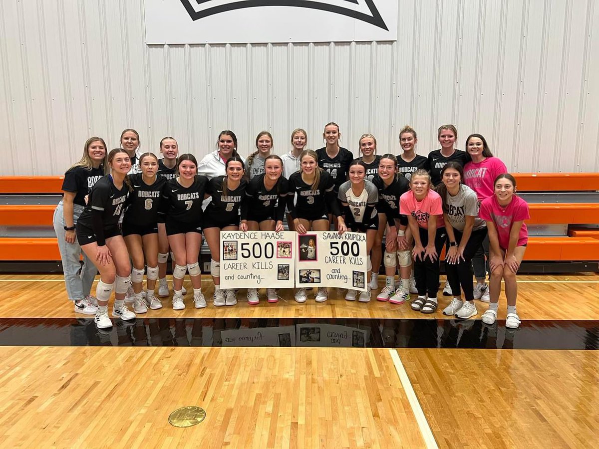 EMFVolleyball's tweet photo. We were able to celebrate Kaydence’s 500th career kill on Friday! Fittingly, our cat of the week was Kaydence. She has been playing lights out defense and is continuing to be a consistent offensive threat! Congrats Kaydence! https://t.co/3AwwqExThH