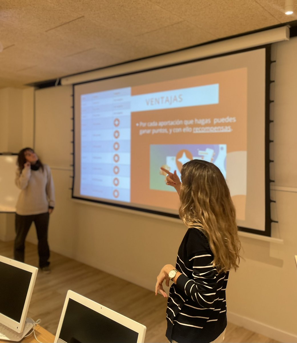 Hoy en <a href="/aulaCM/">Aula CM - Escuela de Comunicación y Marketing</a> aprendemos a manejar <a href="/localguides/">Local Guides</a> de mano de <a href="/anitaiglesias_/">Ana Iglesias</a> y <a href="/atramarta_/">Marta Perrinó</a> 🙌🫶
¿Conoces esta app?🤓

#localguides #marketing #app