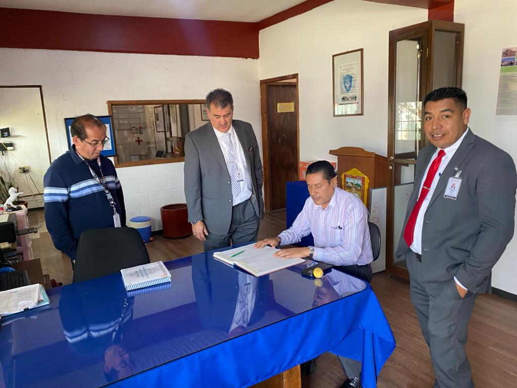 SrebTexcoco's tweet photo. #Chicoloapan
Visita del Mtro. Gastón Moreno Solís, Subdirector Regional de Educación Básica Texcoco, a la Escuela Primaria “Mariano Abasolo”, C.C.T. 15EPR4689M, adscrito a Zona Escolar #P307.
@DCREB_
@gastonm100x100 https://t.co/HmwAjd0eAN