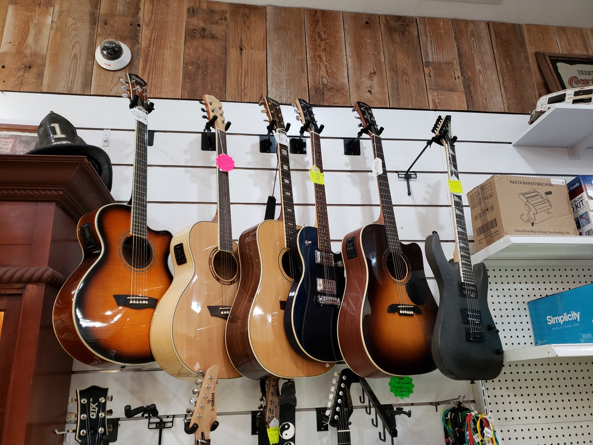 tradepostpawn's tweet photo. Check out our selection on Guitars!

#music #musicislife #guitars #acoustic #electric #interestingfinds #apawnshopislikeaboxofchocolates #tradingpostpawn https://t.co/TSaeYtXpUm