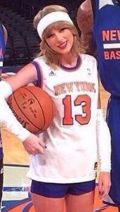 lookinforedge's tweet photo. This is our year! @nyknicks https://t.co/bQ49uMklFP
