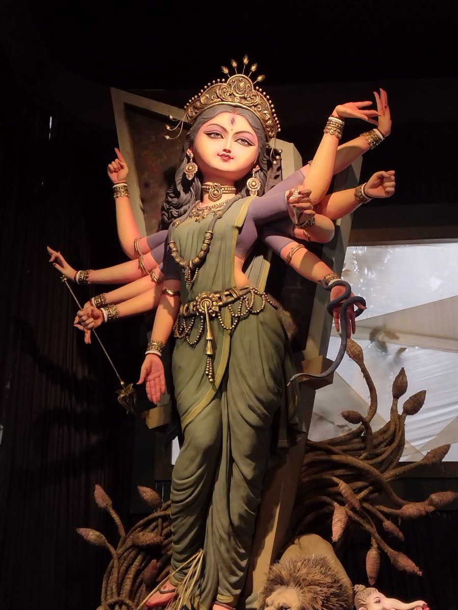 monirudhya's tweet photo. 'ওগো মা তোমায় দেখে দেখে আঁখি না ভরে " 🌺🌺 https://t.co/jMJkUnRGQy