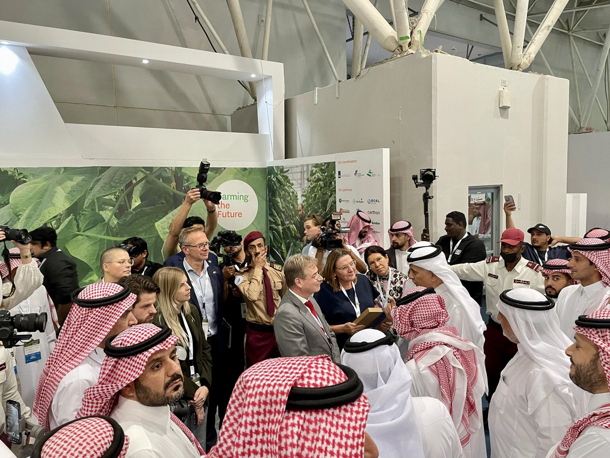 On the opening day of <a href="/SaudiAgri/">Saudi Agriculture Exhibition</a> we had the honor to welcome H.E. Minister <a href="/AlfadleyA/">عبدالرحمن الفضلي</a> of <a href="/MEWA_KSA/">وزارة البيئة والمياه والزراعة</a> at NL pavilion. With Head of Food Security Marcel van Nijnatten &amp; Agricultural Counsellor Simone Landhuis he spoke about further cooperation in sustainable food security <a href="/minlnv/">Minlvvn</a>