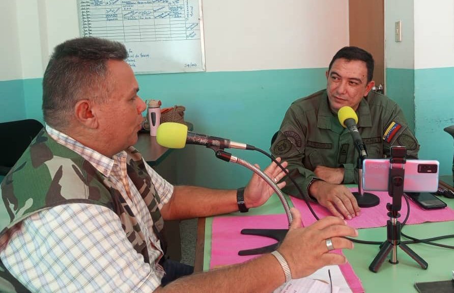 El TN. Eduardo Palacio Decano, UNEFA Núcleo Yaracuy asistió, como invitado al programa "Más que una Misión" por Radio Zona Zur 99.3 FM moderado por el Ing. Germán Espinoza y Lcdo. Andrés Ávila, informando sobre inscripciones, inicio de clases y próxima bienvenida al nuevo CINU.
