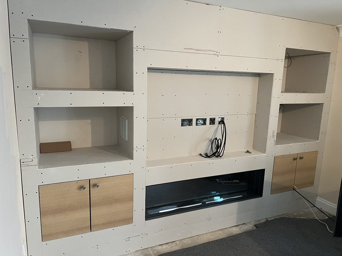 CarpentryWilson's tweet photo. TV wall designed and built, shout out to @bsg_electrical_services_ltd for all the electrical works #rwilsoncarpentry https://t.co/gHaMyUXQBG