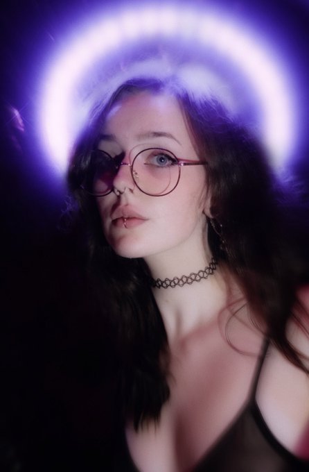 random self portrait https://t.co/du845YVTLj