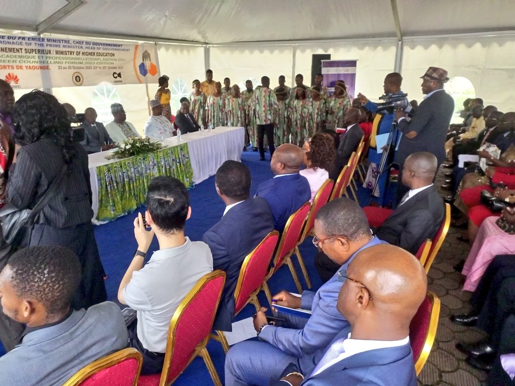 iucdouala's tweet image. #SOAP2023 : Nous y sommes‼️❗
L&apos;@iucdouala présent au Salon d&apos;Orientation Académique et Professionnel au @Palais des sports du 23 au 25 octobre 2023 à #Yaoundé. Salon présidé par le Ministre d&apos;État Ministre de l&apos;Enseignement Supérieur, Pr Jacques Fame Ndongo.
@MinesupCmr