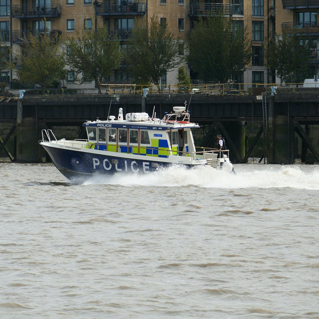 CollegeofPolice's tweet image. 🌊 Working in partnership with local authorities and harbour masters, @EssexPoliceUK have reduced incidents of personal watercraft speeding and antisocial behaviour on the Essex coastline.

Find out more about Operation Wave Breaker on the #PracticeBank: college.police.uk/support-forces…