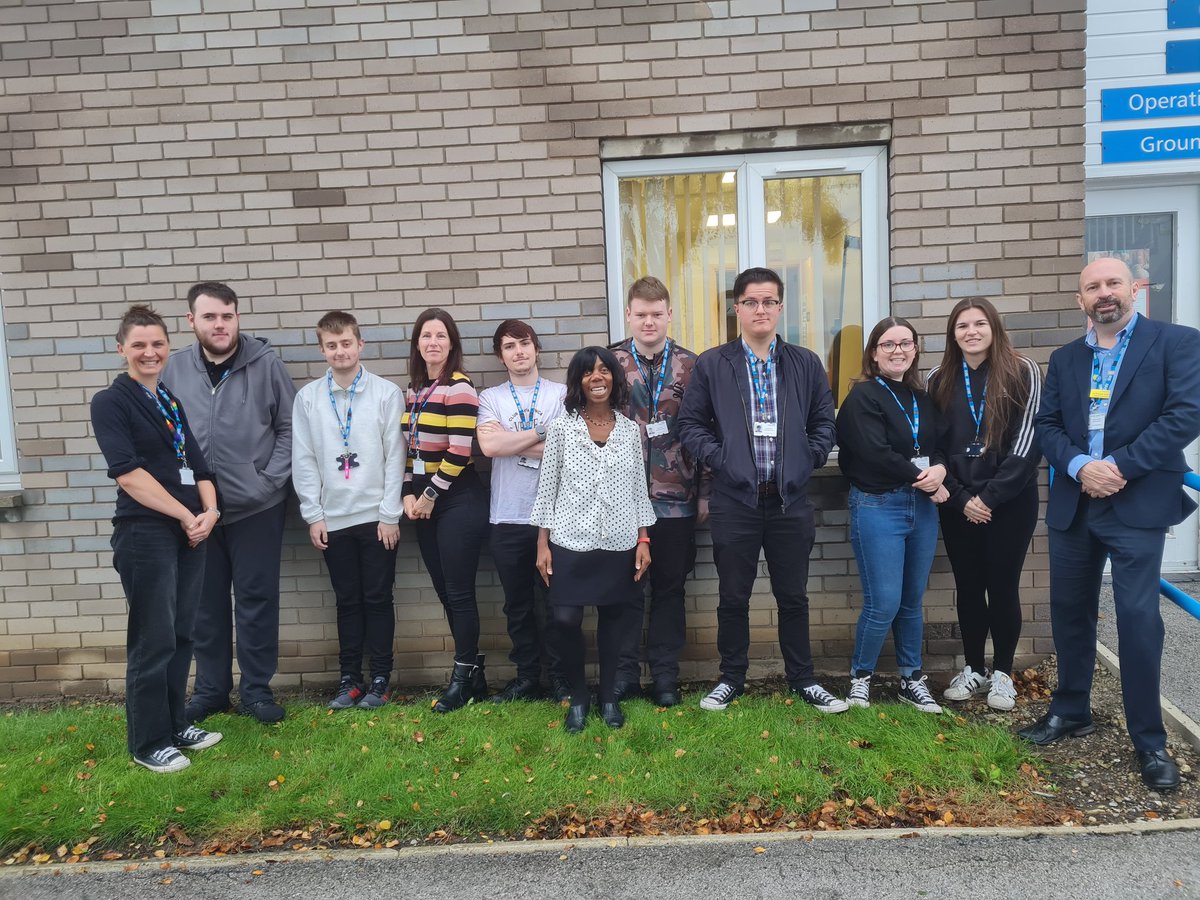 BhnftHWB_EDI's tweet photo. We are delighted to be running our 2nd Project Search internship programme with our partners @barnsleycollege @BarnsleyCouncil @barnshospital. We hope the nine interns gain valuable skills. Thanks to our Chief Executive, Managers &amp; Mentors for their support 💙 https://t.co/TMoCHsJDpb