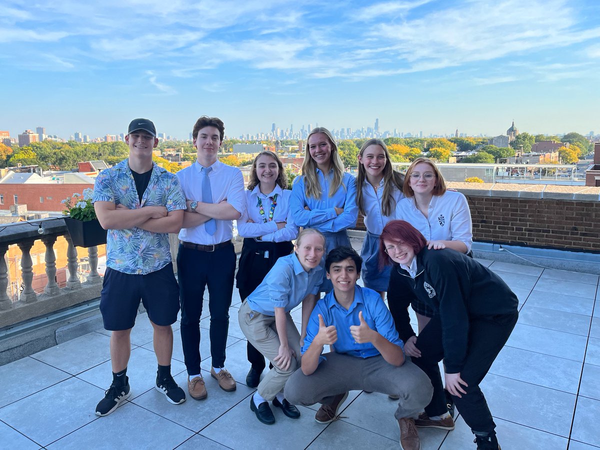 fenwickfriars's tweet photo. The Fenwick High School German Club visited the DANK Haus Cultural Center to learn about German history in Chicago. #FenwickFriars https://t.co/uVfIfR1uJC
