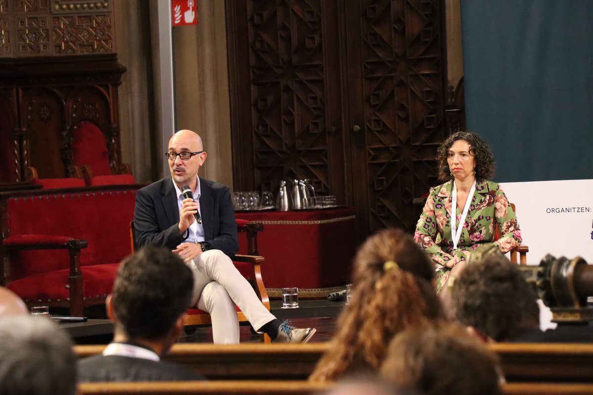 learntocheck's tweet photo. Acaba la jornada “Desmuntant la desinformació” #LTCSummit organitzada per @learntocheck, @periodistes_cat @Consell_Audio i @UniBarcelona amb el suport de @USConsulateBCN i la col·laboració de @educaciocat @ComissioEuropea
🧵 https://t.co/w2HehFIz2t