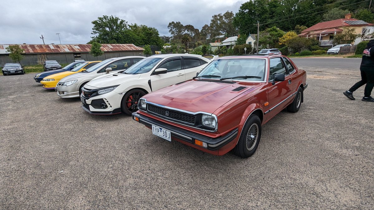 davyfella's tweet photo. @sniffpetrol @Carpervert Whilst out with my collection of Saabs on Sunday saw some choice Prey-lood action in the Australian town of Castlemaine.castl https://t.co/ZDtGq3Oi8Q