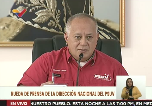 Señala Diosdado Cabello que las sanciones hicieron gran daño al país, y que se tardará tiempo en recuperarse. 'Las empresas norteamericanas que colaboraban en la extracción petrolera se fueron, dejaron abandonados los campos petroleros, se quedaron sin mantenimiento y se pararon.…