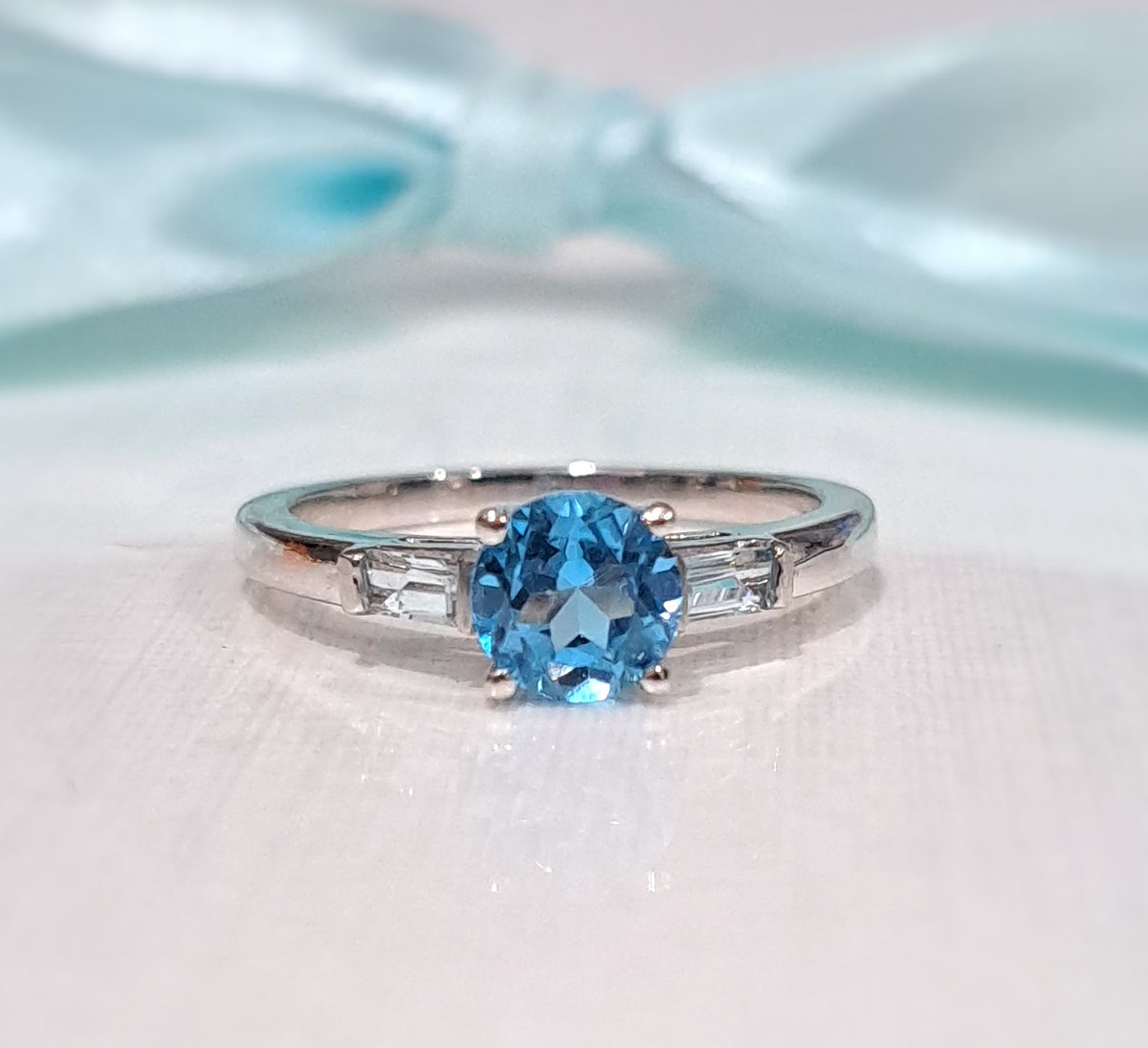 ElenaChernik2's tweet image. Swiss Blue Topaz Ring * 14k Solid White Gold * 1.35 Carat Natural Topaz * Round Topaz * Classic Ladies Ring * Fast Delivery etsy.me/3FvjyGC via @Etsy #Engagement #Promisers #everydayring #elegantlady #giftideas #bluegemstone