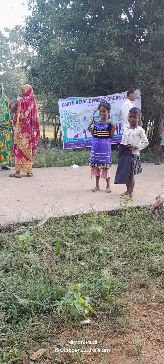 SamiranBarik14's tweet photo. ebar pujo upolokkhe EDO purulia giye ki  korlo dekhun 😌 #NGO  #EDO @SamiranBarik14  আমরা সবাই নিজেরটাই ভাবতে ব্যস্ত তাই কিছু মানুষের সহযোগিতা নিয়ে পুজোর আনন্দটা ভাগকরে নিলাম।
Holder Name- EARTH DEVELOPMENT ORGANIZATION 
https://t.co/ORkJAqjw1x.-10230003658343
IFSC-BDBL0001358 https://t.co/dmiy7Wv0Ge