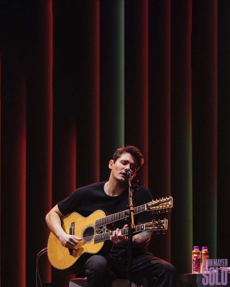 JohnMayer's tweet photo. A weekend of shows in Baltimore, MD and Belmont Park, NY. This show is becoming more interactive as the tour goes on, and it’s the perfect way to keep things fresh every night. Thank you for the ongoing song requests. It allows me to see things in my songs I wouldn’t have otherwise. ♥️