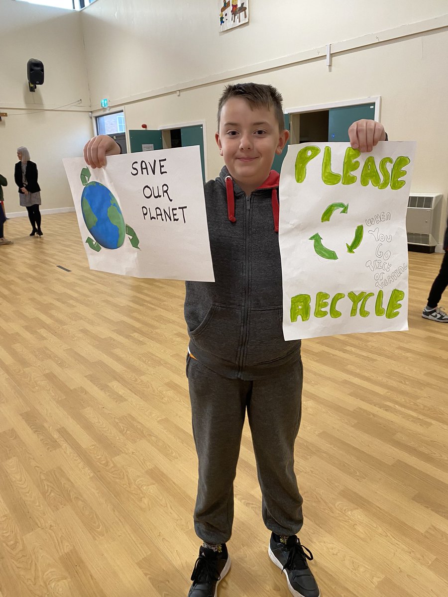 LightmoorGarden's tweet photo. More amazing Eco club posters presented in assembly this morning @KidsVplastic @EcoSchools @BetterPlanetSch @sascampaigns #gettingthemessageout https://t.co/3eFOJLSYCp