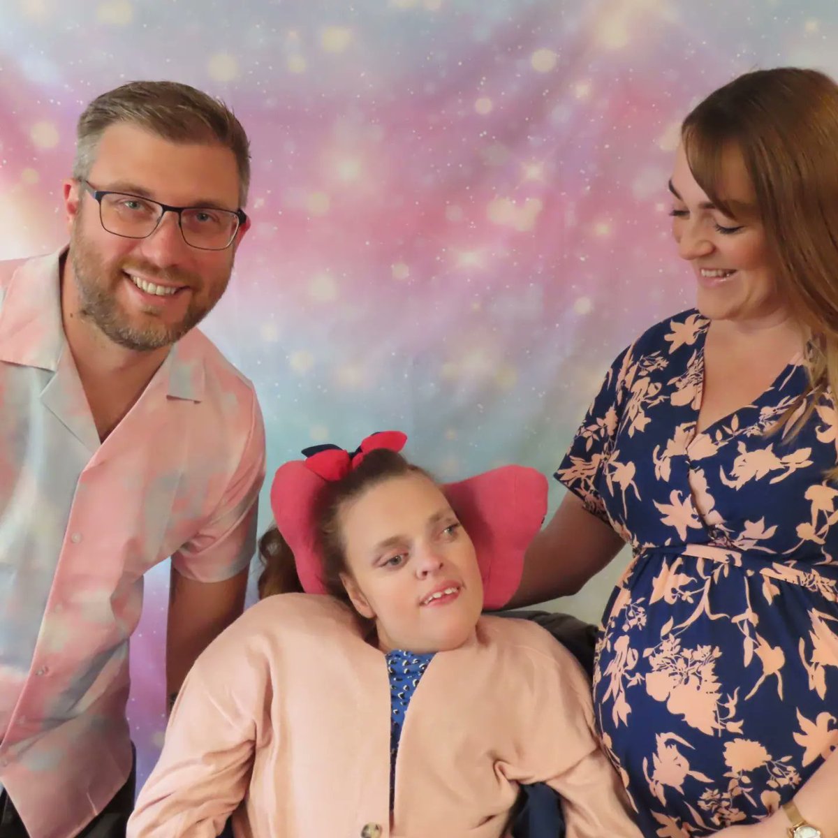 aimee_S7's tweet photo. A day celebrating our rainbow baby 🥰🌈🥰 we cannot wait to meet you. https://t.co/rC3edV0Q04